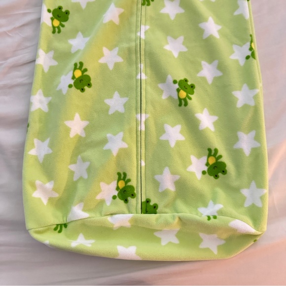Baby swaddle size 0-9 months - Picture 2 of 4